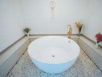 重庆兜兜窝酒店 - 摩洛哥浴缸投影大床房