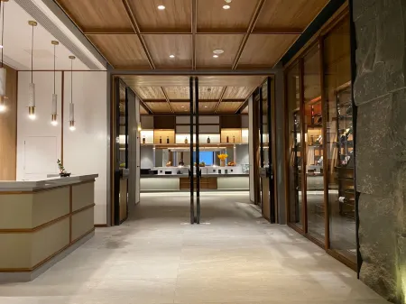 Qi Ming Xing Hot Spring Hotel Отели рядом с достопримечательностью «Luofu Mountain»