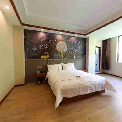 雅江姚家苑大酒店 Rooms