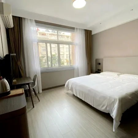 Rujia Huayi Select Hotel (Taizhou Xianju Bus Station)