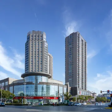 Grand Rezen Hotel Merryland Changshu Hotels near Changshu Railway Station