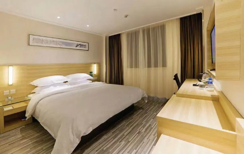 Wharton Chain Hotel