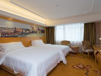 维也纳国际酒店(广州白云机场北站新雅店) - 高级双床房