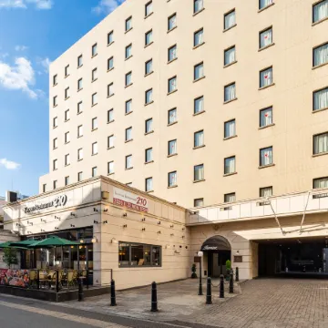 Plaza Hotel Premier Отели рядом с достопримечательностью «Конгресс-центр Elgala»