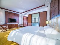 龙州皇家信翔国际酒店 - 东南亚观景大床房