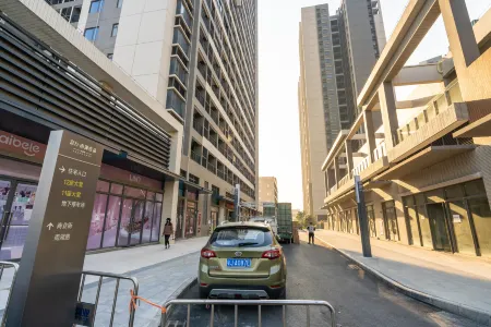 Yuanxu Apartment (Jiangmen Station Darongcheng Branch)