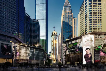 Yueyou Light Luxury Hotel (Chongqing Jiefangbei Hongyadong Branch)