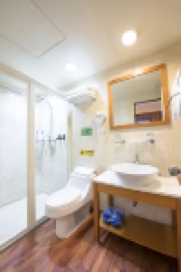 Beijing Beidahuang Hotel (Bird's Nest Huixin West Street North Entrance Subway Station)