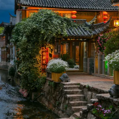 方隅·花溪｜小橋別院（麗江古城南門橋店） 鄰近麗江古城-南門廣場的酒店