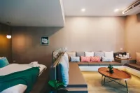 Tamsabai Hotel - parking