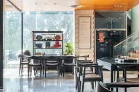 Wuzhou Hotel Hotels in Yong'an
