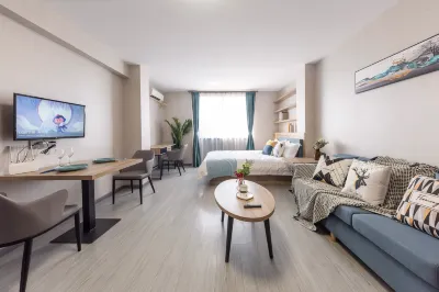 Shanghai Laishang Hotel Hotels near Anji Xiaohua Vegetable Market Jiwang Directly Sales Store