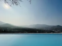 China Railway Cultural Tourism Jinan Yuanhongyu Quanyun Hotel - Infinity Pools