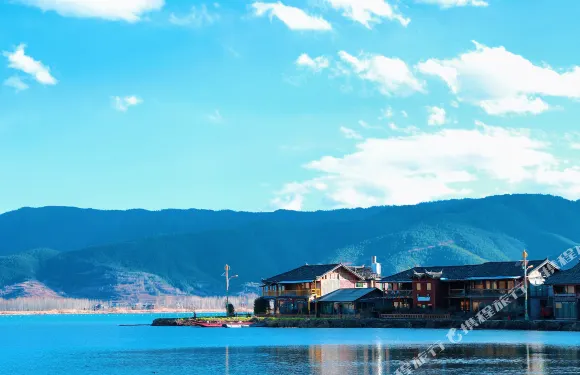 瀘沽湖木楞房精品客棧