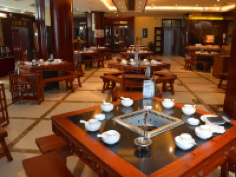 Shanxi New Bohai Spring Hotel Hotel di Xinjiang