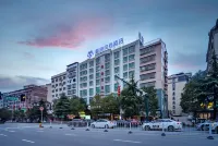 โมร์นอินน์ (โรงเรียนมัธยมหมายเลข 8 โหลวตี่) - สัตว์เลี้ยง