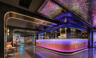 FunGee Hotel (IFS International Finance Center, South Gate Subway Station)