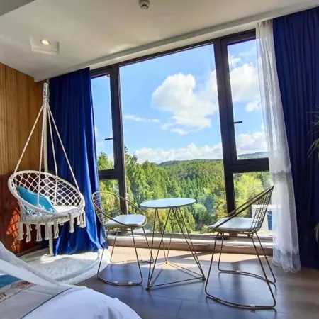 Baizhang Yijia Homestay