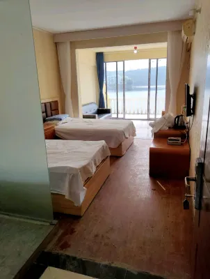 Chongqing Shuishalian Farm Stay Hotels in Longevity lake resort