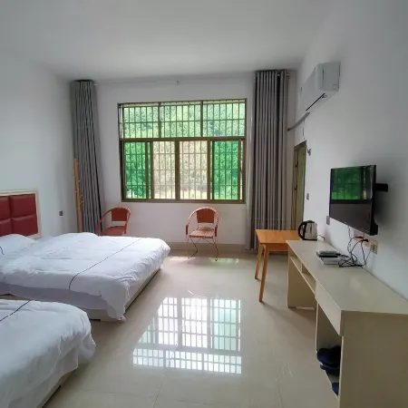 Yanling Lingling Farmhouse