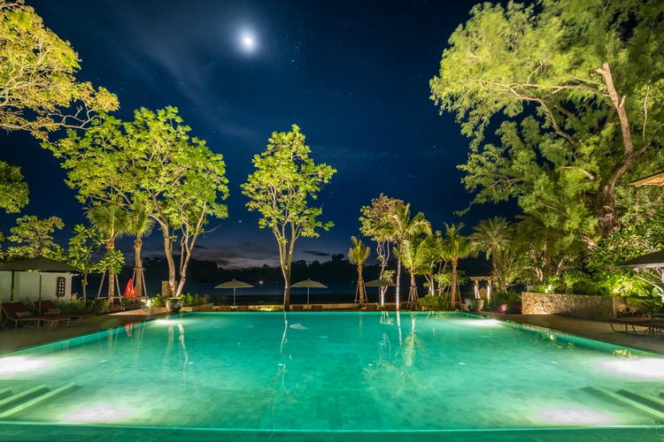 รูปภาพของจรัสภาวัน