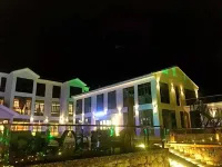 Huaili Wuji Boutique Hostel Hotels in Renhuai