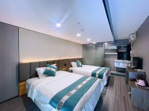 Yunxi Light Luxury Hotel
