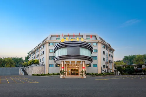 Lufeng Longshan Hotel