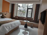 Zeyi Boting Hotel