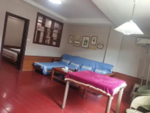 โรงแรมฉงเจียงหัวตู่