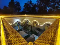 Star River Courtyard Homestay