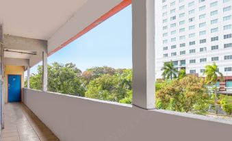 OYO 92322 Hasan House SyariahNearPelabuhan Feri Harbor Bay