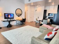 StaysPro - Cityscape Luxury Rental Homes in the Heart of Los Angeles