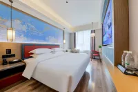 Yizhe Jinyue Hotel (Nanning Chaoyang Square Sanjieliangxiang Branch)