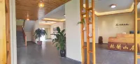 Honghe County Linyun Mountain Residence Hotels near Observation Deck of Samaba Terrace