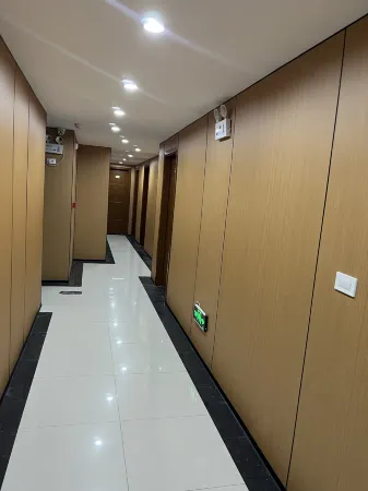 Hongrui Hotel Отели рядом с достопримечательностью «The Site of the Red Army Forced the Wujiang River Boundary Battle»