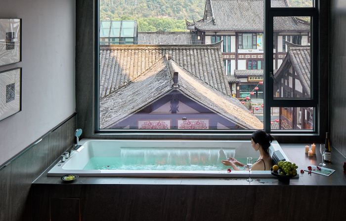 Leshan L Private Soup River View Hotel · City Vacation