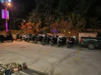Heishui Guanshan Villa Homestay - parking