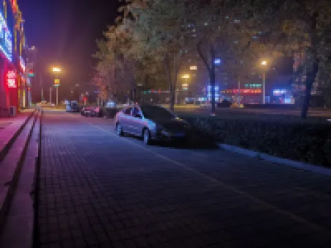 Hunchun Qianxun Hotel (Seafood Commercial Street Bohai Ancient Town)