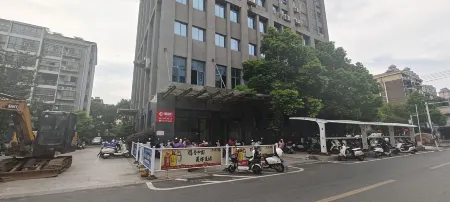 Liuan Huaming Homestay Отели в г. Синьюй