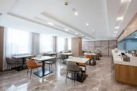 Rujia Huayi Selected Hotel (Xingtai Ningjin Tianyi Square Branch) فنادق في نينغ جين