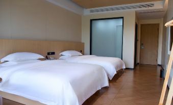Chengbu Ziyangfeng Resort Hotel