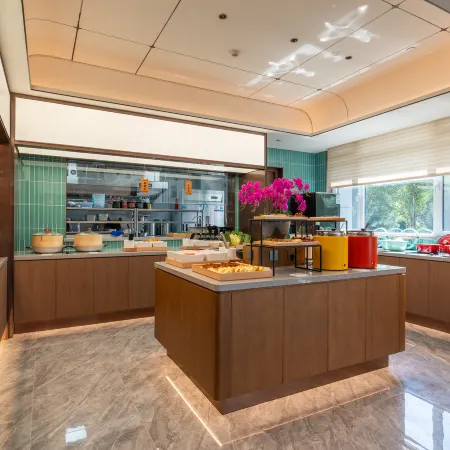 Moshang Qingya Hotel (Zibo University of Technology & Ceramics and Glazed Art Museum Branch)
