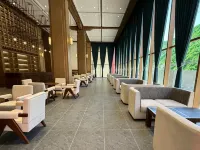 Light and Shadow Yunqi Hotel (Kangding Xinduqiao Town)