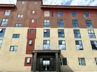 Shihuali Hotel (Ruoergai 213 Lanmo Line Branch) - parking