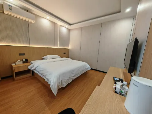 Hongtu Business Hotel - Pet Friendly