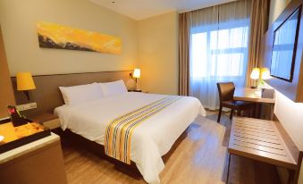 Home Inn Plus (Dalian Hi-tech Zone Wanda Plaza)