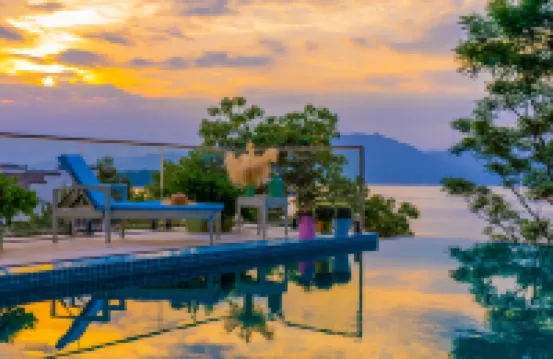 Zixing Xiyan · Hidden Lake and Pines Homestay (Dongjiang Lake Bailang Scenic Area)