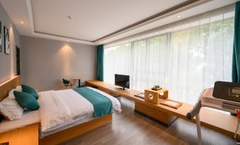 Yisu Qingju Hotel (Cixi Yintai City)