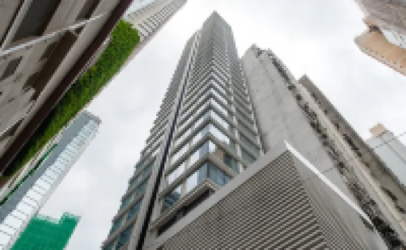 The Jervois Hong Kong Hotel berhampiran The University of Hong Kong (HKU)